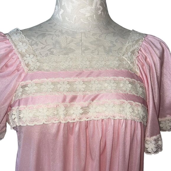 Vintage Womens Nightgown Size Medium Pink Nylon Lace Trim Flutter Sleeve Silky - Picture 5 of 10